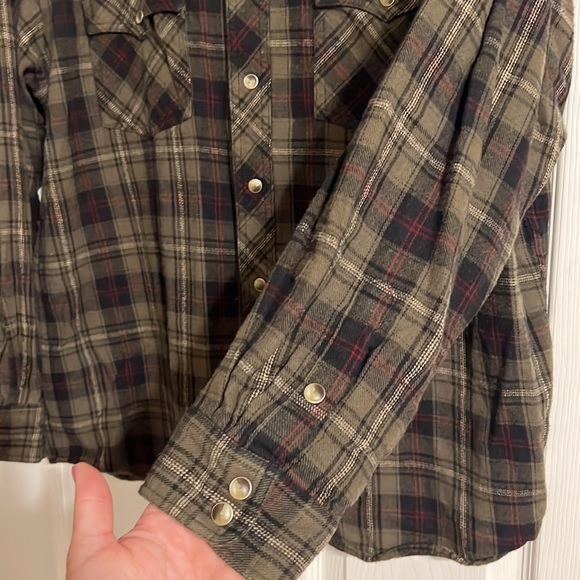 Large snap button up flannel by Schmidt workwear - Picture 6 of 9